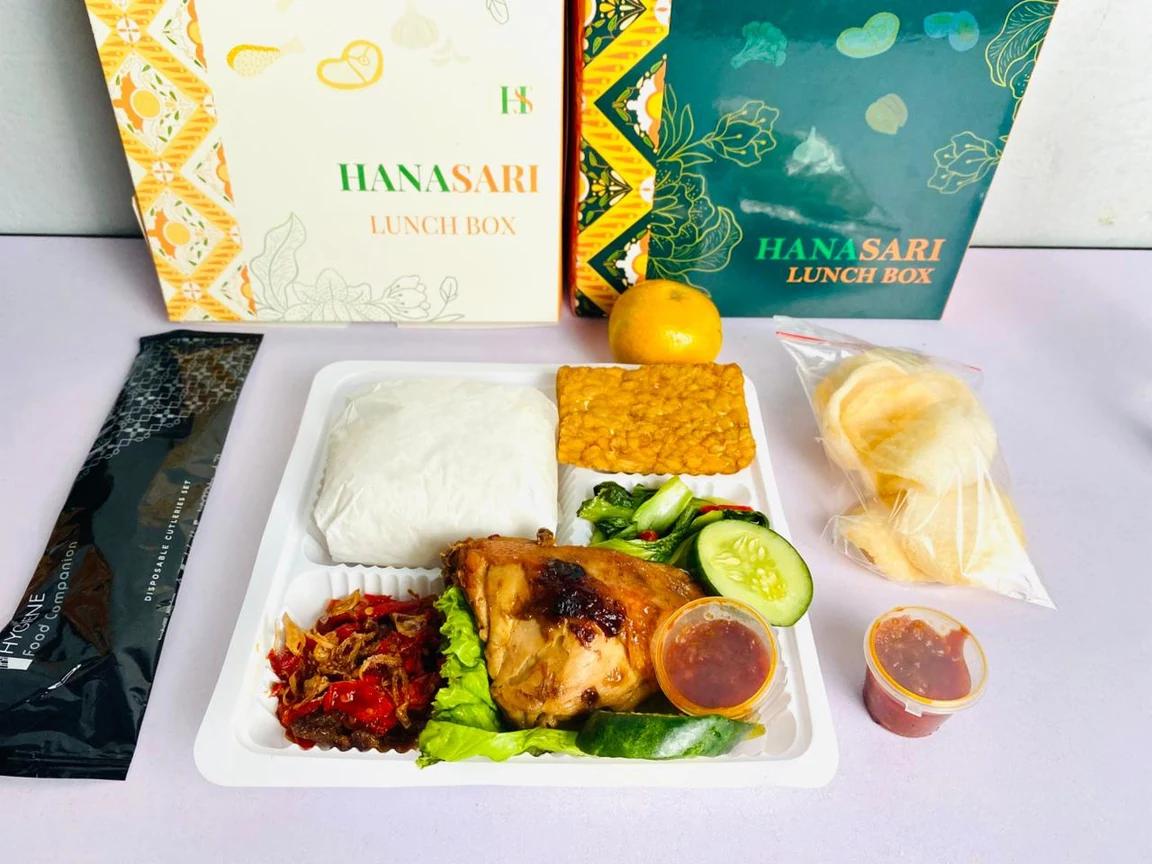 Nasi box Hanasari Catering